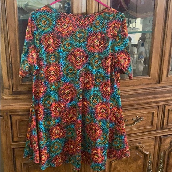 NWOT LuLaRoe Classic T - Picture 2 of 5